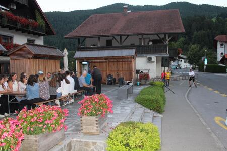 54. Lučki dan: Podoknica na vaški tržnici